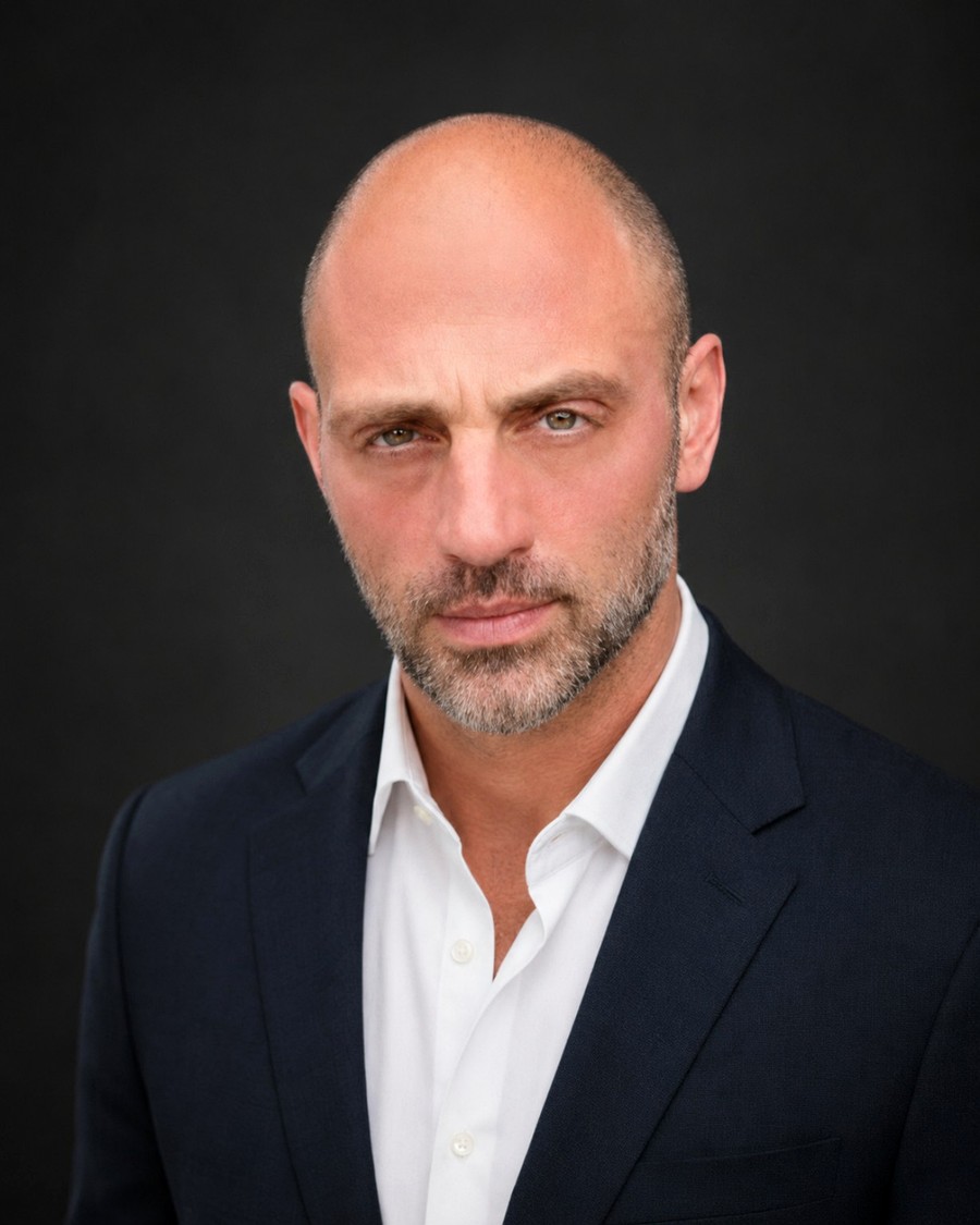 Robert Khoubian